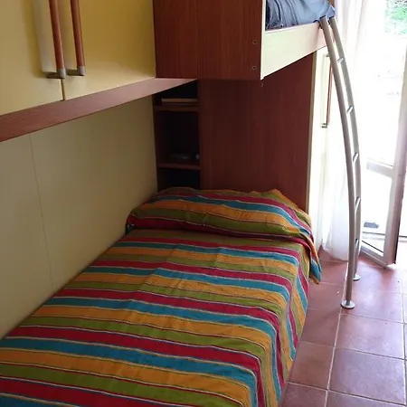 Apartment Beautiful House Center *